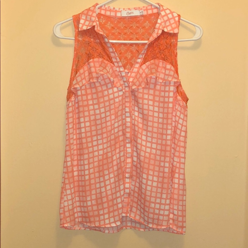 Candie’s Women’s sleeveless button up shirt (M)
